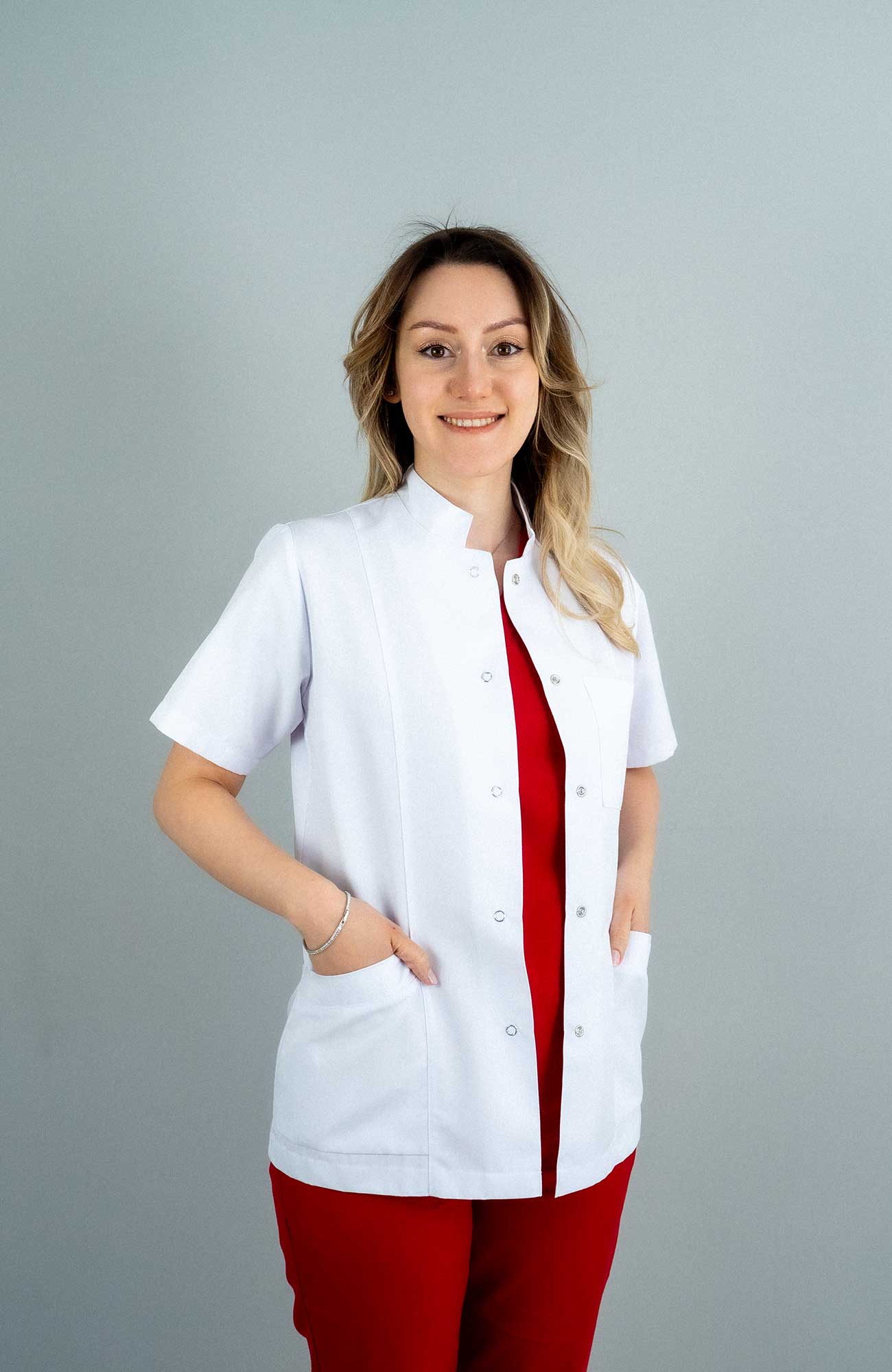 https://fordentklinik.com/wp-content/uploads/2025/03/selin.jpg