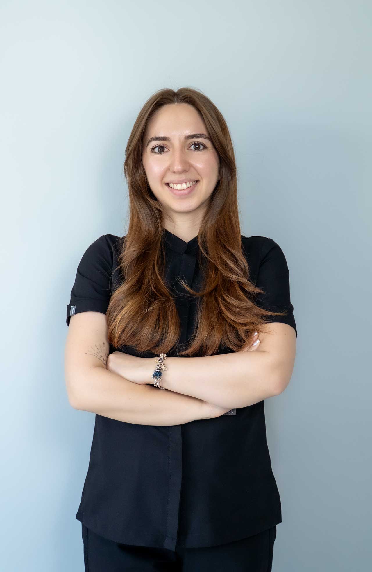 https://fordentklinik.com/wp-content/uploads/2026/08/aslihan-ozturk.jpg